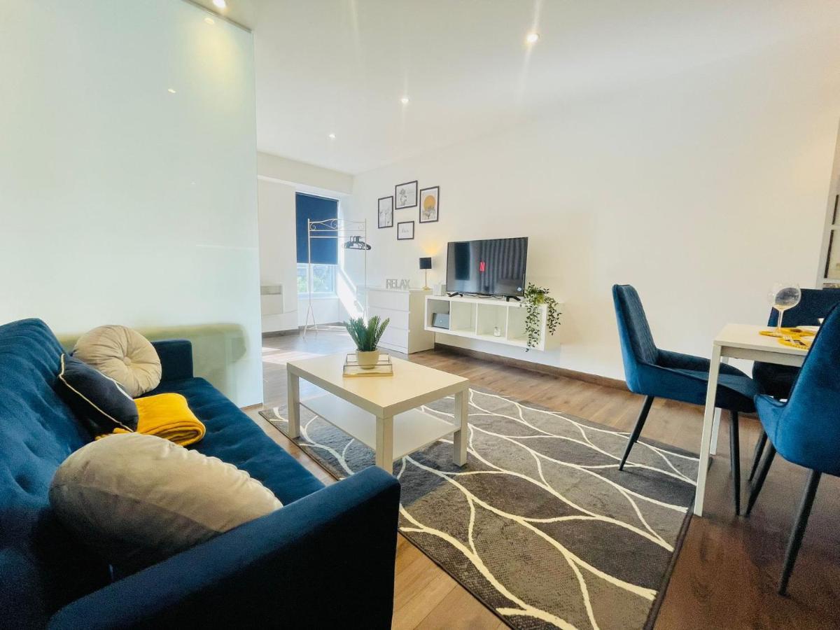 Park Street Apartment Luton By Hostaguest エクステリア 写真